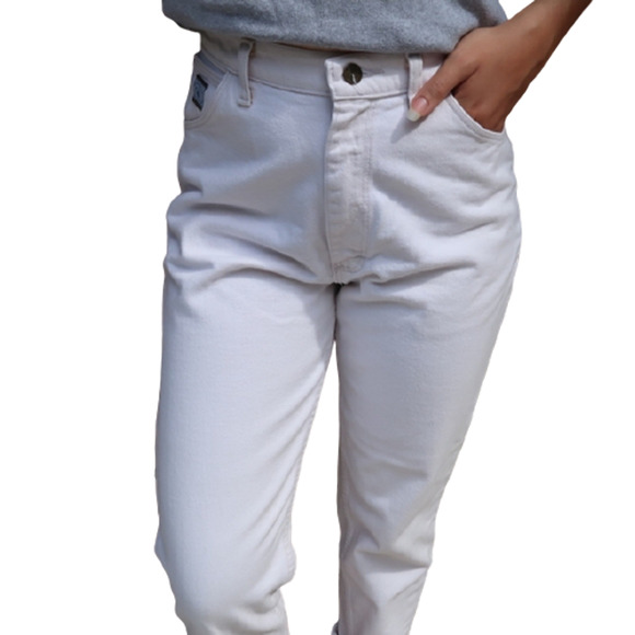Vintage Wrangler High Rise Waisted White Denim Mom Jeans Tapered Leg Size 16 - Picture 1 of 8